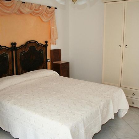 Residence Villa Degli Ulivi แบร์ตินอโร ภายนอก รูปภาพ