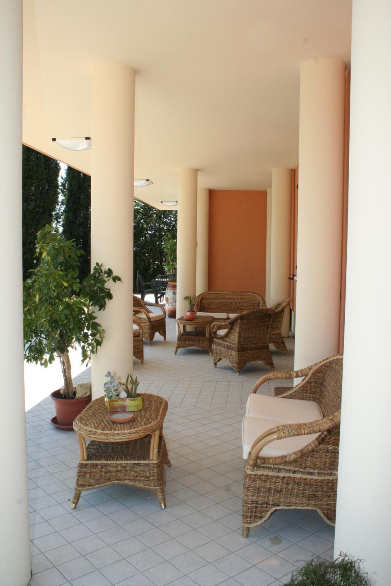 Residence Villa Degli Ulivi แบร์ตินอโร ภายนอก รูปภาพ